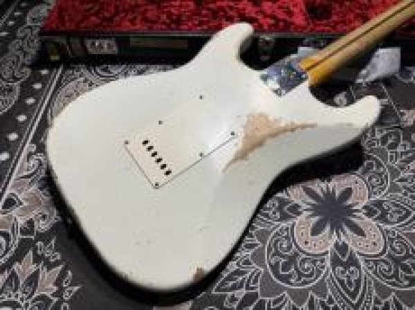 画像4: Fender Custom Shop '69 Stratocaster Heavy Relic / Olympic White (4)