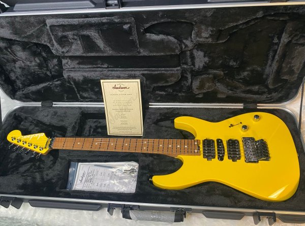 画像1: Jackson Custom Shop Dinky HSH - Graffiti Yellow (1)
