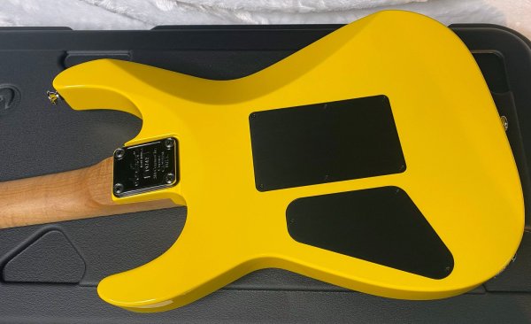 画像5: Jackson Custom Shop Dinky HSH - Graffiti Yellow (5)